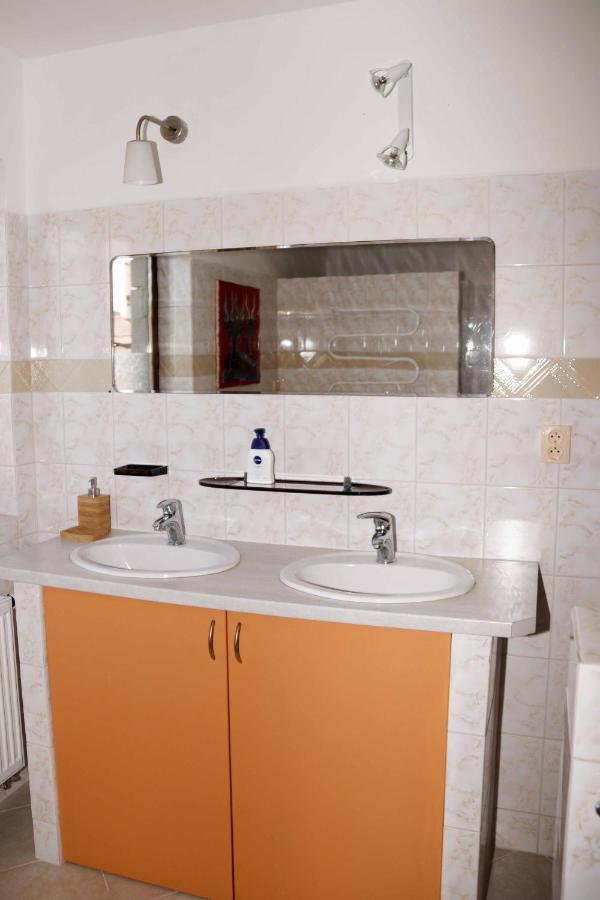 Apartman U Vagnera Dvur Kralove nad Labem Exterior photo