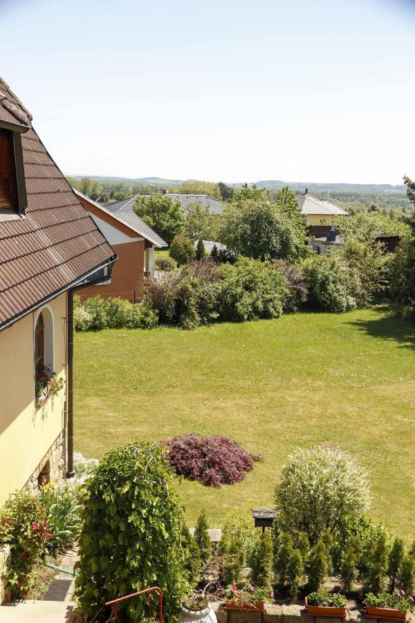 Apartman U Vagnera Dvur Kralove nad Labem Exterior photo